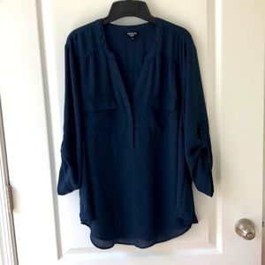 Torrid Harper Navy Georgette Pullover Blouse, size 1 , V-neck and chest pockets.